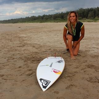 Sally Fitzgibbons feet photo 5