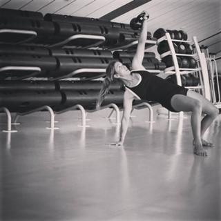 Sally Fitzgibbons feet photo 18