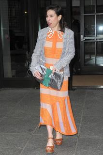 Sally Hawkins feet photo thumbnail