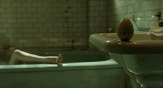 Sally Hawkins feet photo thumbnail