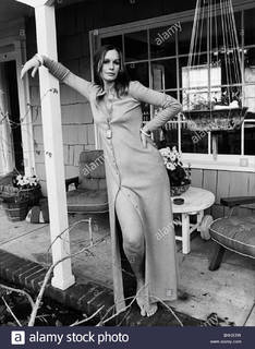 Sally Kellerman feet photo 11