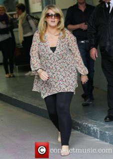 Sally Lindsay feet photo 8