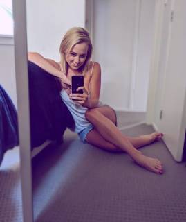 Sally Martin feet photo 4