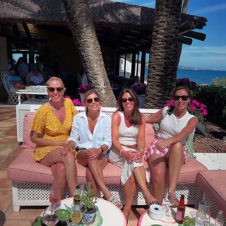 Sally Nugent feet photo thumbnail