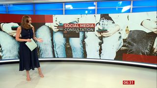 Sally Nugent feet photo 3