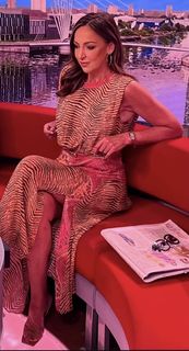 Sally Nugent feet photo 1