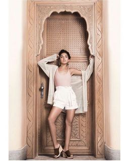 Salma Abu-Deif feet photo thumbnail