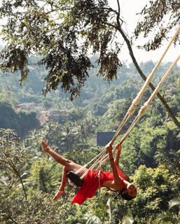 Salma Abu-Deif feet photo thumbnail