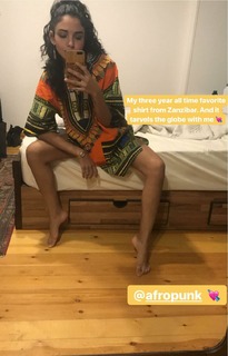 Salma Abu-Deif feet photo thumbnail