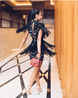 Salma Abu-Deif feet photo thumbnail