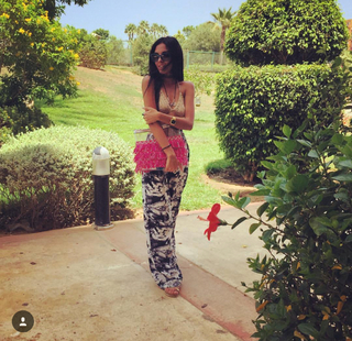 Salma Abu-Deif feet photo thumbnail