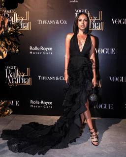 Salma Abu-Deif feet photo thumbnail