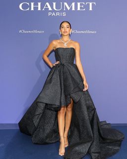 Salma Abu-Deif feet photo thumbnail