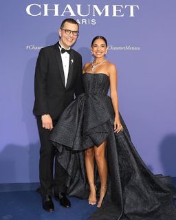 Salma Abu-Deif feet photo thumbnail