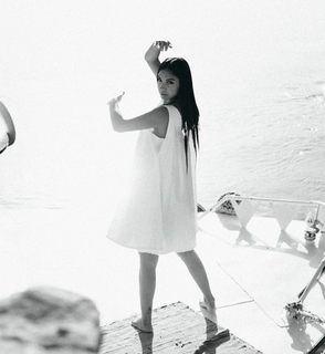 Salma Abu-Deif feet photo thumbnail