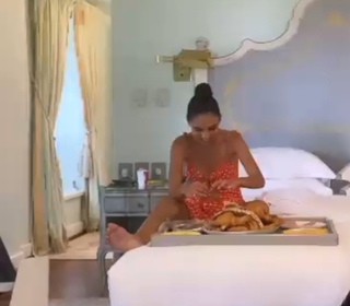 Salma Abu-Deif feet photo thumbnail