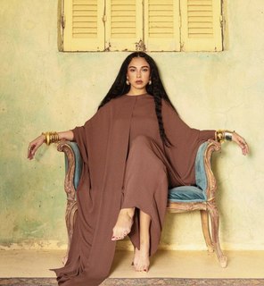 Salma Abu-Deif feet photo thumbnail