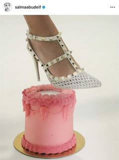 Salma Abu-Deif feet photo thumbnail