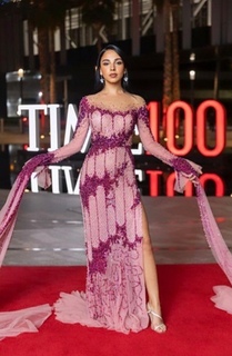 Salma Abu-Deif feet photo thumbnail