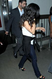 Salma Hayek feet photo thumbnail