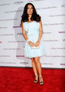 Salma Hayek feet photo thumbnail