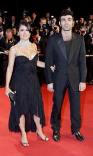 Salma Hayek feet photo thumbnail