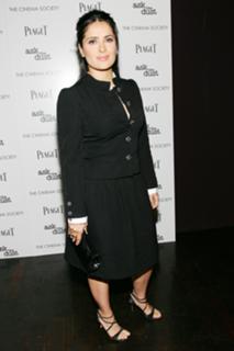 Salma Hayek feet photo thumbnail
