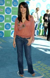 Salma Hayek feet photo thumbnail