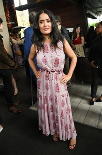 Salma Hayek feet photo thumbnail