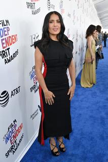 Salma Hayek feet photo thumbnail