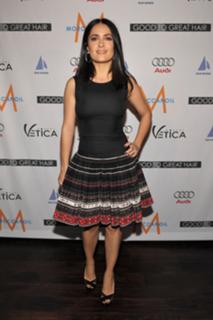 Salma Hayek feet photo thumbnail