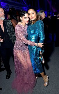 Salma Hayek feet photo thumbnail