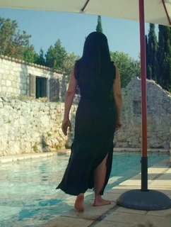 Salma Hayek feet photo thumbnail
