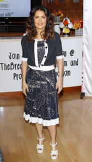 Salma Hayek feet photo thumbnail