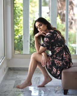 Salma Mahjoubi feet photo 2