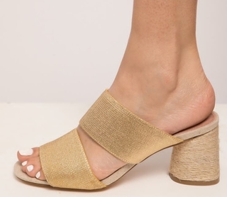 Salma Mahjoubi feet photo 17