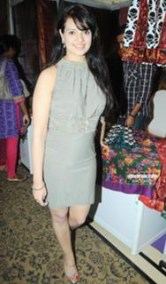 Saloni Aswani feet photo 1