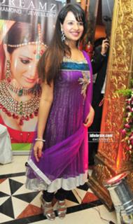 Saloni Aswani feet photo 14