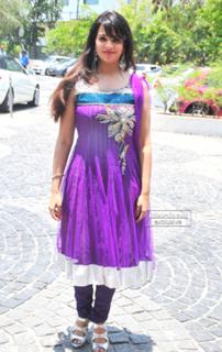 Saloni Aswani feet photo 7