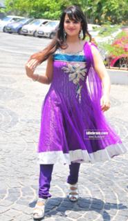 Saloni Aswani feet photo 6