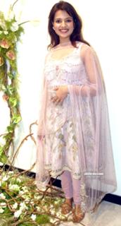 Saloni Aswani feet photo 12