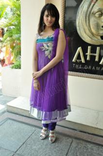 Saloni Aswani feet photo 17