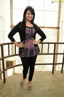 Saloni Aswani feet photo 10