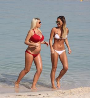 Sam Faiers feet photo thumbnail