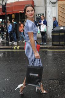 Sam Faiers feet photo thumbnail