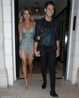 Sam Faiers feet photo thumbnail