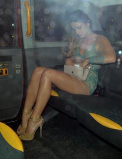 Sam Faiers feet photo thumbnail