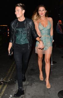 Sam Faiers feet photo thumbnail