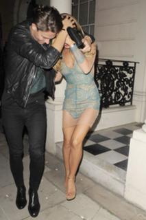 Sam Faiers feet photo thumbnail