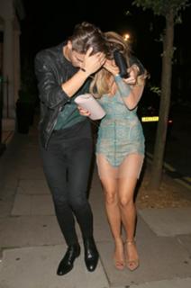 Sam Faiers feet photo thumbnail